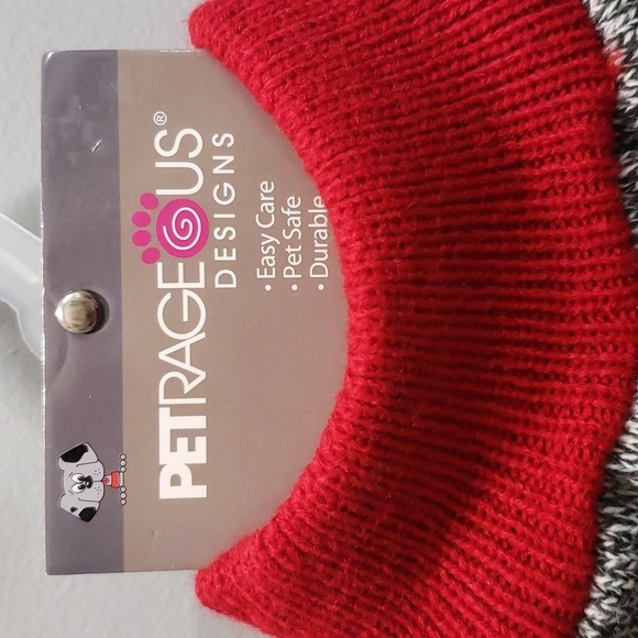 Petrageous Designs NWT Dog Apparel Gray Sweater with Red Truck and Tree Design - Picture 3 of 6
